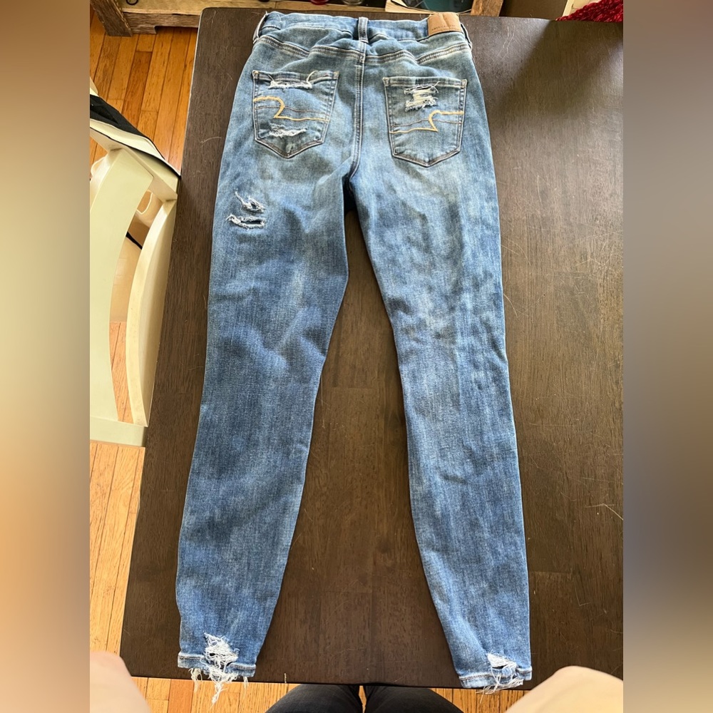 American eagle ripped skinny jeans, size 2(short). Dark blue wash. - Picture 3 of 3